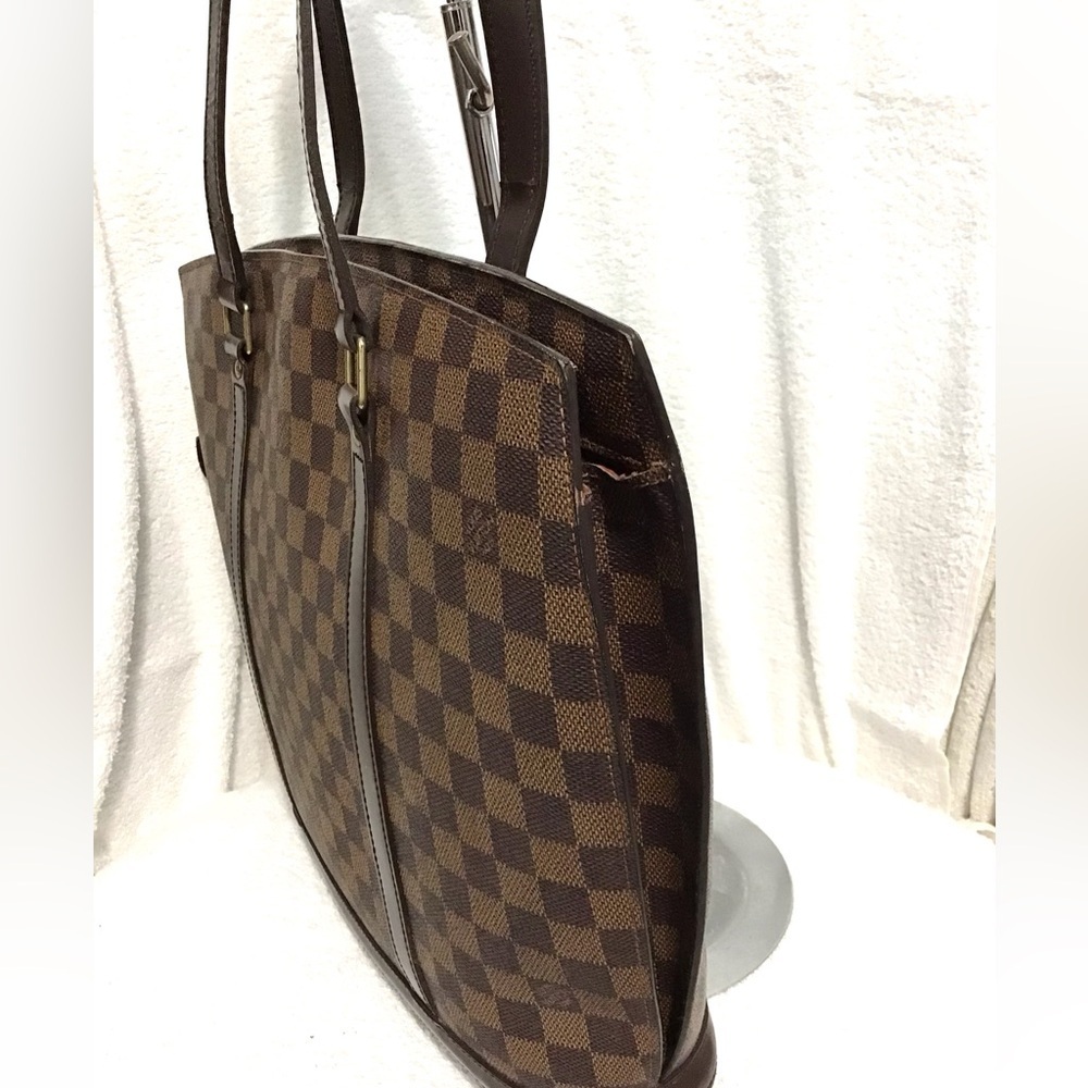 Louis Vuitton Bag - Picture 3 of 16